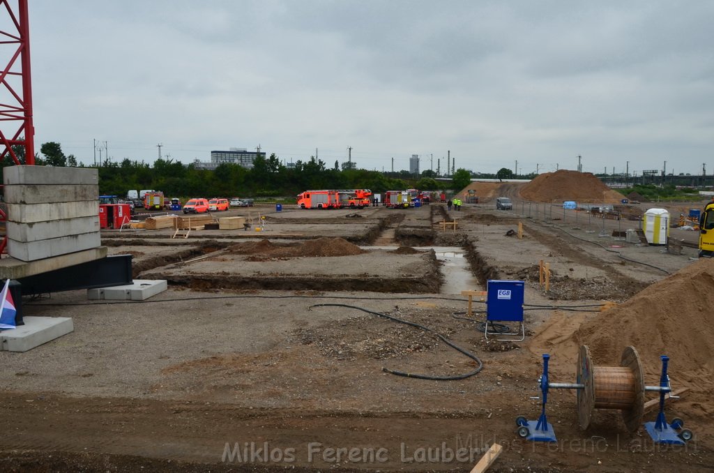 Erster Spatenstich Neues Feuerwehrzentrum Koeln Kalk Gummersbacherstr P184.JPG - Miklos Laubert